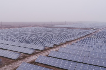 Arranca la planta de energía solar más grande y potente de Ucrania (Fotos)