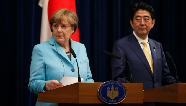 Merkel und Abe sprechen über Beziehungen zu Russland