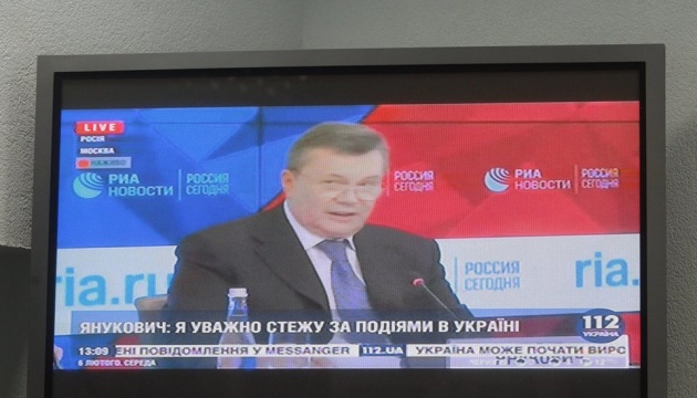 Янукович не каже, у якому статусі живе у Росії