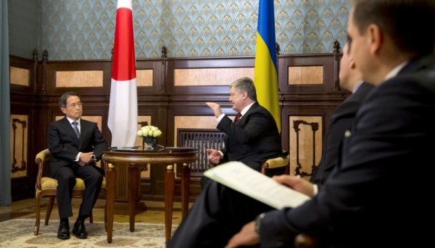 El presidente de Ucrania recibe credenciales de los embajadores de tres Estados extranjeros