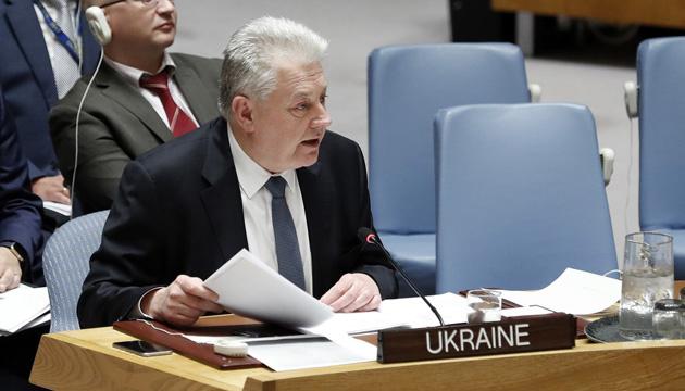 Yelchenko : La Russie doit commencer à agir pour prouver sa volonté de parvenir à une désescalade