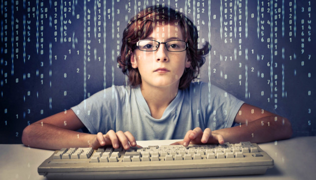 Кібербезпека: Тематика захисту дітей в Інтернеті завжди актуальна. І актуальність буде рости