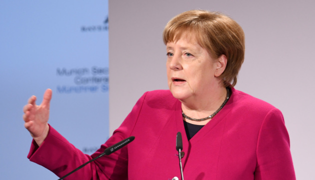 Merkel will Gastransit mit Selenskyj besprechen 