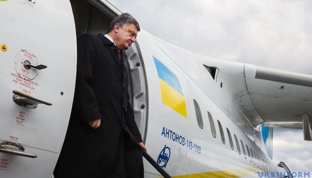 Poroshenko realiza una visita a Polonia