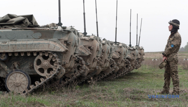В одній з військових частин Львівщини недорахувались бронетехніки на 9 мільйонів