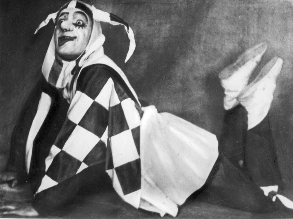 Амвросій Бучма у ролі блазня у п’єсі “Макбет”, театр “Березіль”, 1924 р.