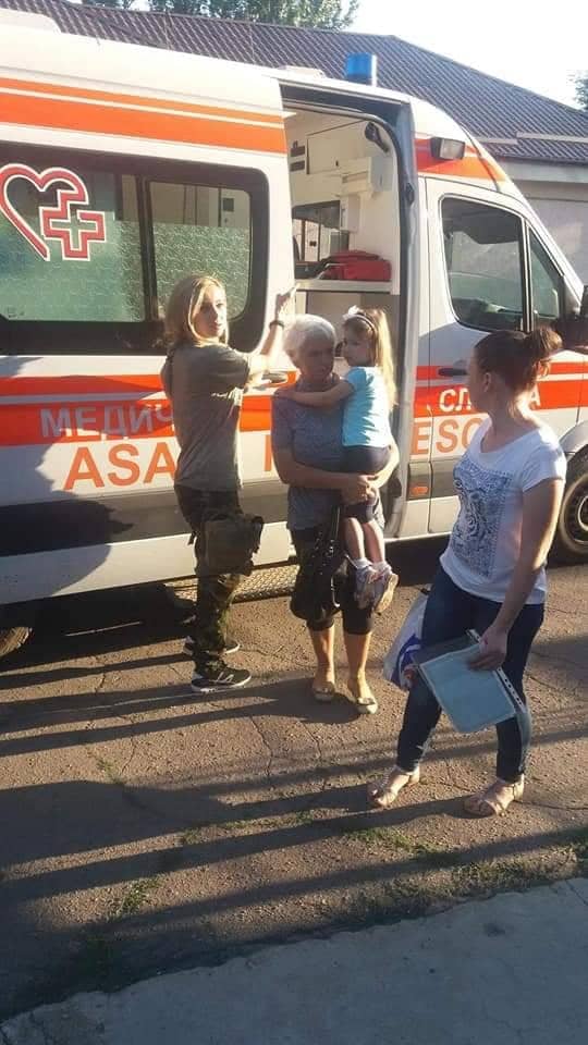 Швидка від волонтерів Ukraїnka — Asbl привезла важко хвору 4-річну Христинку з «сірої зони» до лікарні