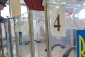 Численні повідомлення про прямий та непрямий підкуп виборців продовжують бути причиною для занепокоєння