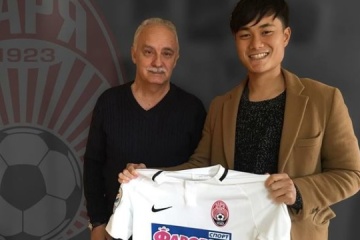 ルハンシクのサッカークラブ、日本の浦田樹選手と契約