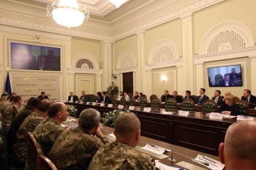 Розкрадання в армії: Єхануров та Іващенко не прийшли на засідання ТСК