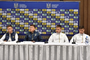 Талановита молодь здебільшого вибирає школу “Шахтаря” або “Динамо” - Ротань