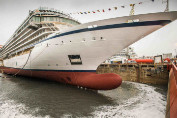 На аварійному круїзному судні Viking Sky запустили три двигуни