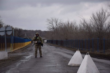 Пункти пропуску на Донбасі перейшли на зимовий графік роботи