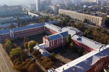 У військовий ліцей Богуна вперше набиратимуть дівчат