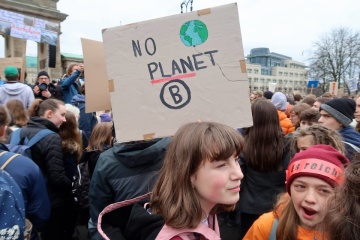 У Берліні - багатотисячні мітинги школярів проти зміни клімату