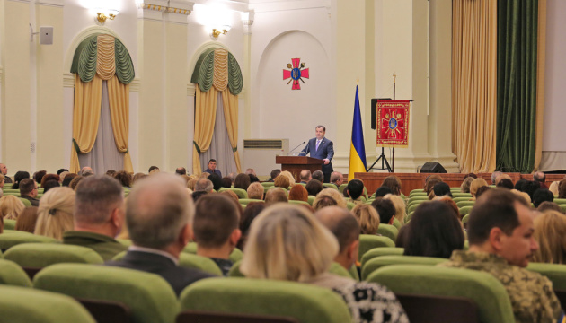 Учасниками бойових дій стали понад сім тисяч жінок - Полторак