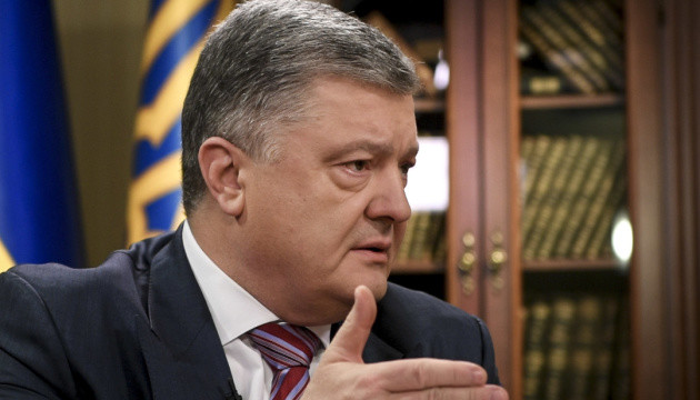 Why the West loves Poroshenko again
