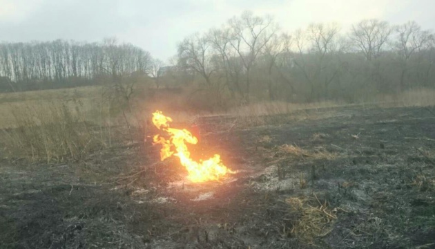 Під Тернополем загорівся газопровід