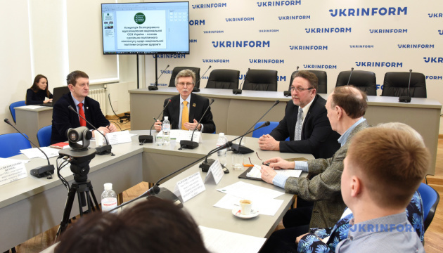 Українська медична експертна спільнота: політичний і суспільний консенсус в питаннях охорони здоров'я