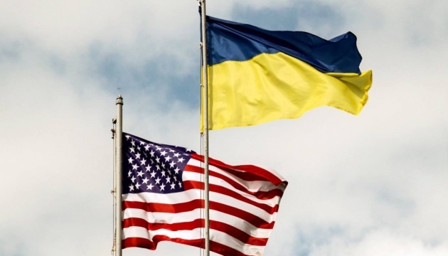 Three U.S. senators and two U.S. Congress members arrive in Kyiv