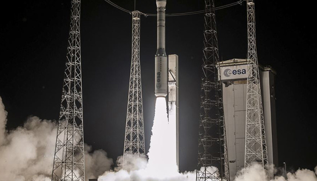 Trägerrakete Vega mit ukrainischem Triebwerk in Weltraum geschickt