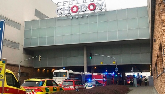 У Празі через їдкий запах евакуювали торговий центр