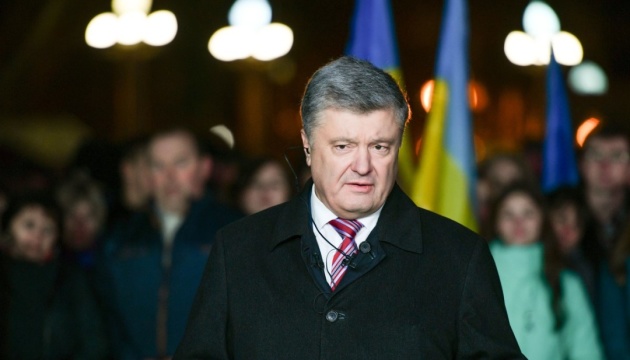 Порошенко запевнив, що має чіткий план руху України до ЄС і НАТО