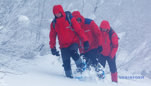 Рятувальники закликають не виходити в гори, не звірившись із прогнозом погоди