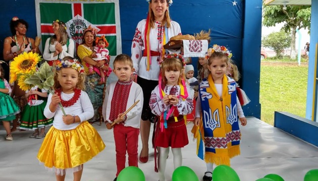 Учні бразильського коледжу дослідили українську спадщину міста Маллет Учні бразильського коледжу дослідили українську спадщину міста Маллет