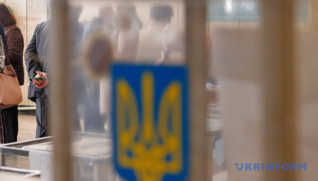 Almost 157 thousand Ukrainians temporary changed voting place