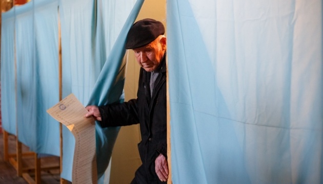 本日、ウクライナ大統領選挙決選投票