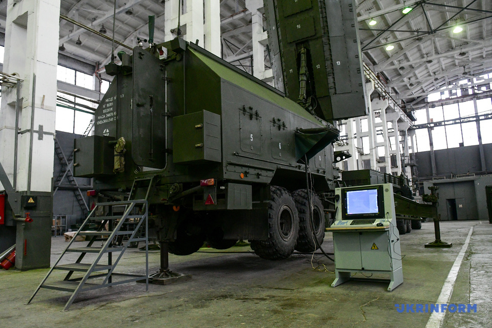 ウクライナ国産の対砲兵レーダー「ゾーパルク3」の生産可能に