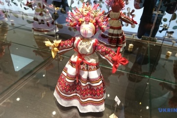El Consejo de Europa acoge la exposición de muñeca motanka ucraniana (Fotos)