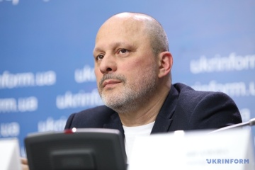 Аласанія: Дебати на