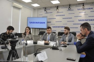 Прокурорів пропонують