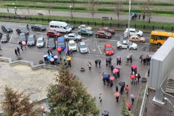 У Дніпровській міськраді шукають вибухівку