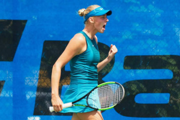 Лопатецкая снялась с турнира WTA в Аньнине