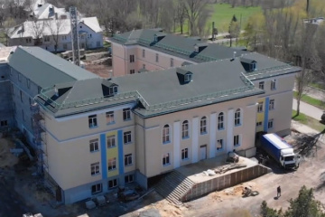 В Красногоровке отстроили опорную школу, обстрелянную российской артиллерией