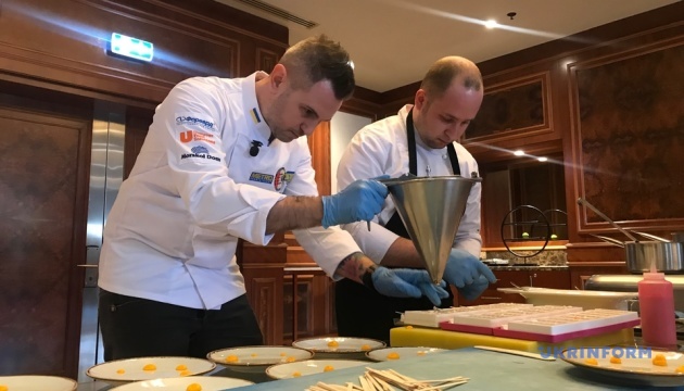 Тиждень української кухні в Анкарі відкрили майстер-класом з приготування холодцю