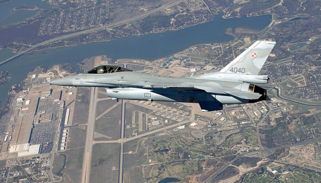 Ukraine files with the Netherlands request for F-16s