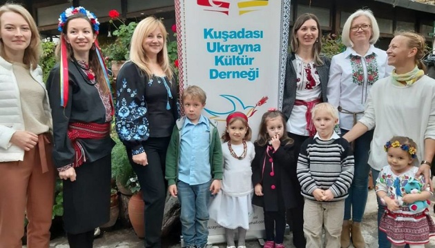 Українська культурна спілка Кушадаси провела презентацію України для мешканців міста