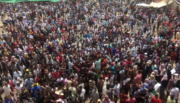 ЗМІ повідомляють про військовий переворот у Судані