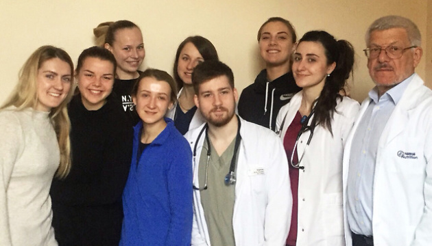 Жіноча збірна України з фехтування пройшла поглиблене медичне обстеження