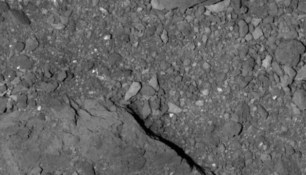 Апарат NASA зробив нові знімки астероїда Бенну