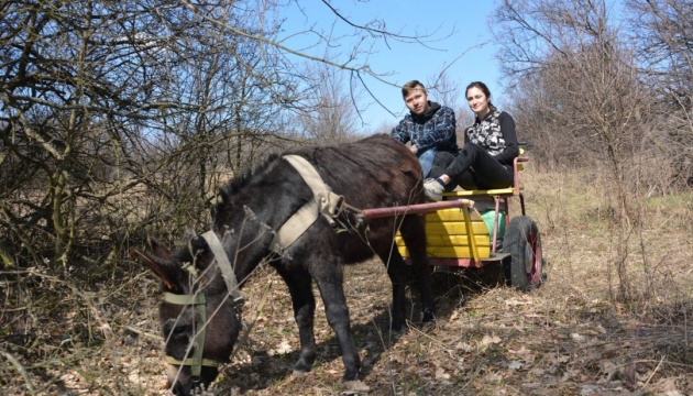Коли не вистачає часу в добі, або Як живуть громади на Донеччині Коли не вистачає часу в добі, або Як живуть громади на Донеччині