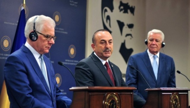 トルコ、ポーランド、ルーマニアの３外相、ウクライナとジョージアのＮＡＴＯ加盟支持を表明