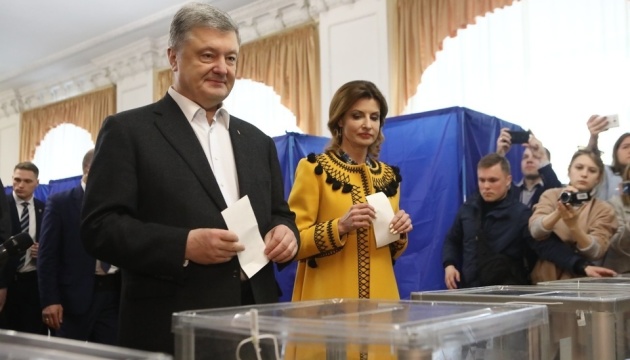 Petro Poroshenko votes in presidential elections. Photos, Video