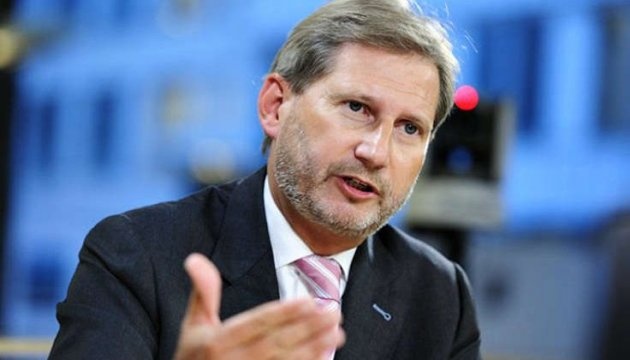 EU Commissioner Hahn calls on Zelensky to fight corruption vigourosly