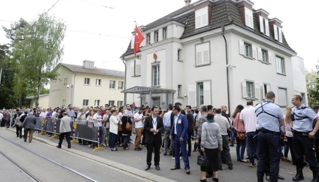 У Швейцарії затримали нападників на турецьке генконсульство