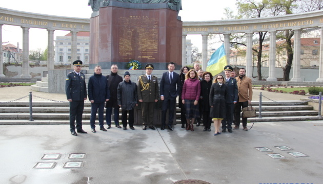 Українці вшанували у Відні пам'ять загиблих під час звільнення Європи від нацизму